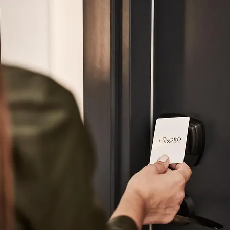 Vanoro سالونيك